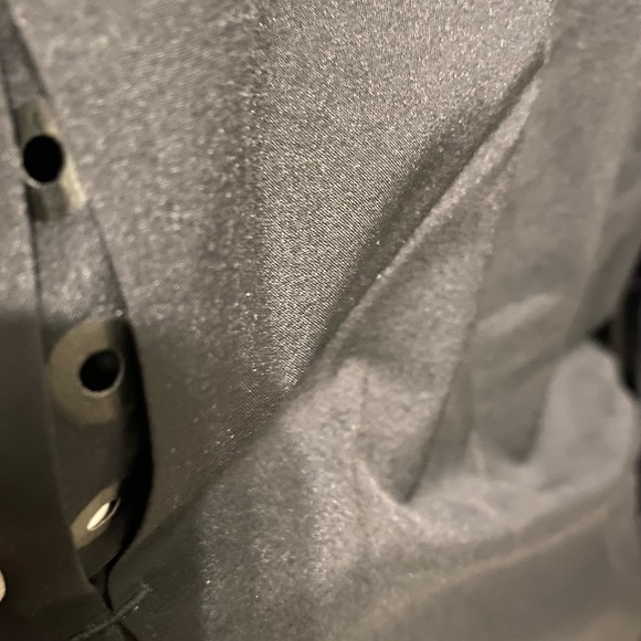 Lululemon Lightweight Water Resistant Jacket - Picture 11 of 16